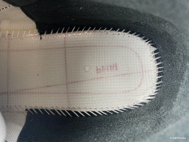 Jordan Retro CT8532-105 3 Air 'Dark Iris' 1127